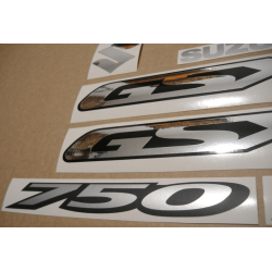 Adhesivo SUZUKI KATANA GSX F600 YEAR 2006