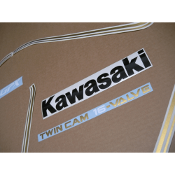 ASESIVI KIT KAWASAKI GPX-750R YEAR 1987 RED-WHITE