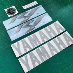 YAMAHA YZF R1 YEAR 2006 ADESIVOS