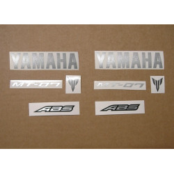 YAMAHA MT-07 YEAR 2016 BLACK AUTOCOLLANT (Produit compatible)