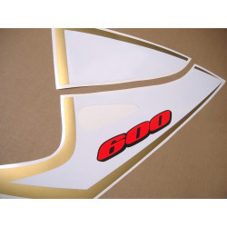 Suzuki GSX-R 600 YEAR 2000 CORONA ADESIVI (Prodotto compatibile)